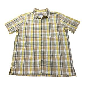 Patagonia Large Yellow Tan Plaid Seersucker Lightweight Button Up Shirt Hiking